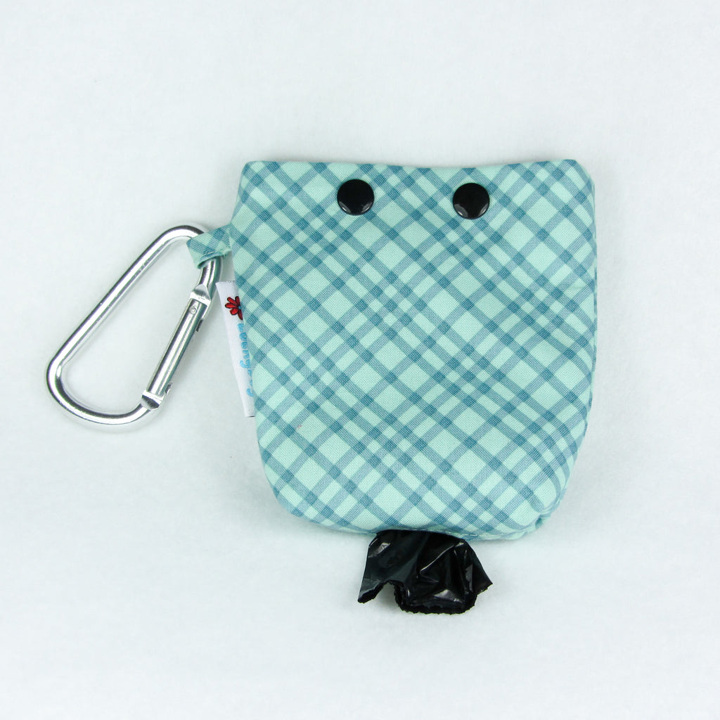 Cross Checks Green Leash Pouch